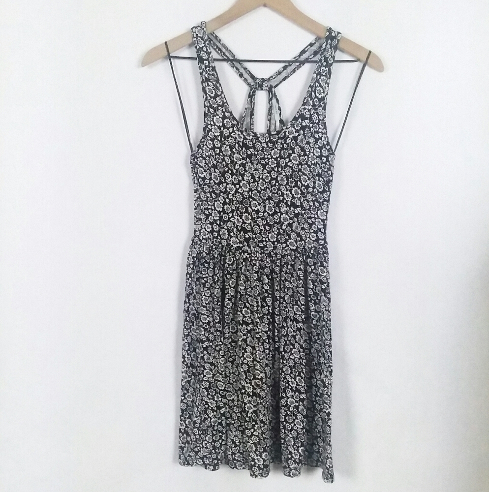 Kimchi Blue Urban Outfitters floral dress